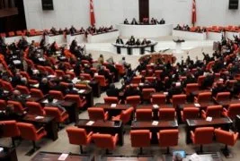 Tezkere kabul edildi; Türkiye emperyalizm için nöbete...