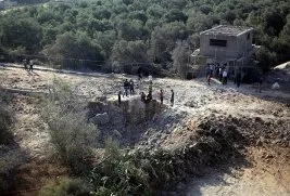 Siyonist işgal uçakları Gazze’yi bombaladı