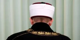 Hastanelerde “diyanet memuru” uygulaması