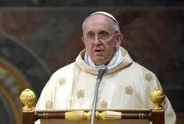 Francis: Anneme hakaret eden yumruğu yer