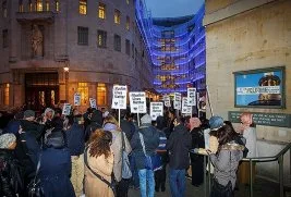 Nefret katliamını görmeyen BBC’ye protesto
