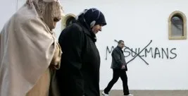İngiltere’de ‘şüpheli’ her Müslüman takip edilecek