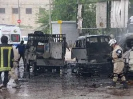Esed rejimi minibüs duraklarına varil bombasıyla saldırdı