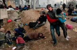 Makedon polisinden mültecilere ağır saldırı