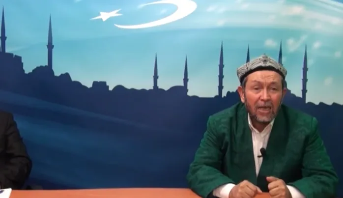 Uygur Türklerinin kanaat önderlerinden Yapçan, işgalci Çin’e teslim ediliyor