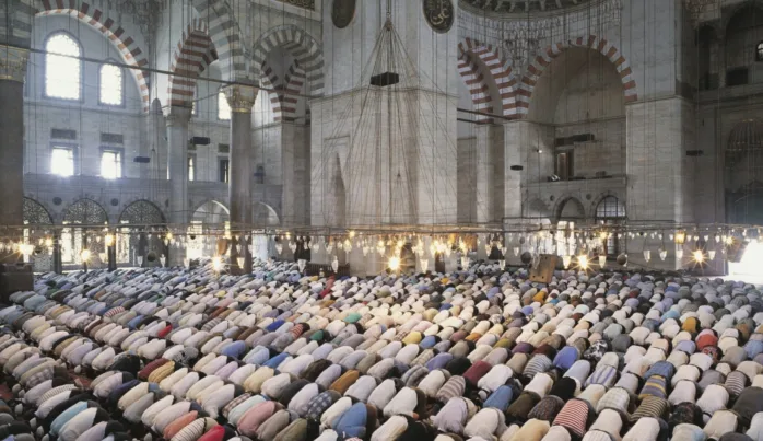 Hutbe: Ağır bir mes’ûliyet ve davetci