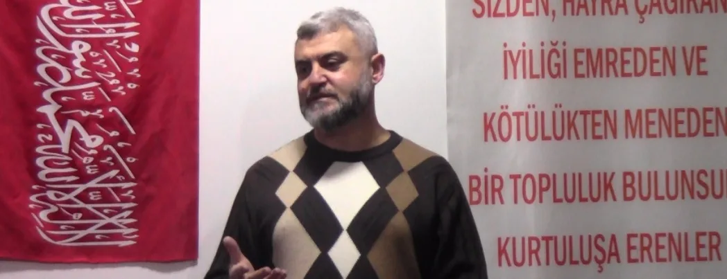 Amerika’ya Sadakat İçin Kur’an Üzerine Yemin Etmek! (VİDEO)