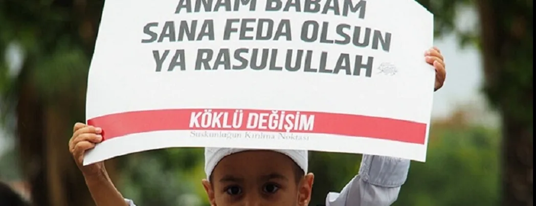 Rasulullah’a hakaret girişimi İstanbul’da protesto edildi