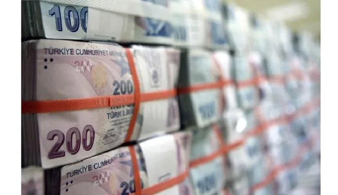 Toplumda fakirlik artarken, 8 ayda milyoner sayısına 69 bin kişi eklendi