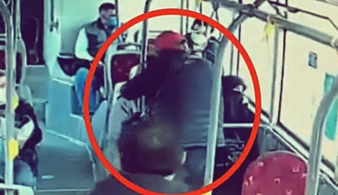 İzmir’de başörtülü kadına alçak saldırı