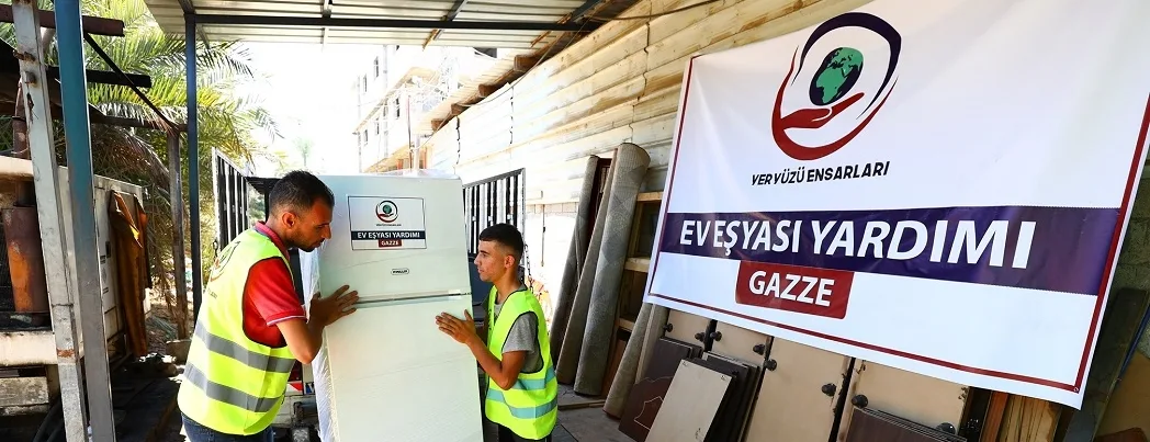Yeryüzü Ensarları, Gazze’de ev eşyası yardımı yaptı