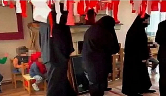 Anaokulu değil sanki Kemalist misyonerlik okulu!