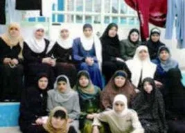 Filistinli bayan tutuklulara siyonistlerden vahşi zulüm