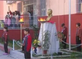 Resmi törenlere boykot çağrısı