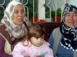 Namaz düşmanının peşini bırakmıyorlar