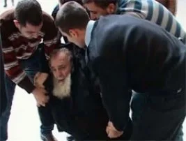 Çeçen komutana zulüm sürüyor
