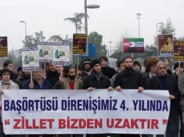 Gazze’de siyonist, Türkiye’de laik zulüm sürüyor