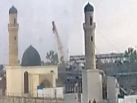Azerbaycan rejimi, cami yıkmaya başladı