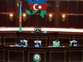 Azerbaycan da T.C.'nin yolunda
