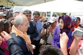 Başörtülü öğrenci Kılıçdaroğlu’nun ezberini böyle bozdu