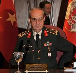 İmzalı belge için “kağıt parçası” dedi