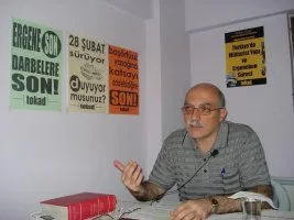 <PRE>“Resmî ideoloji insanları ikiyüzlü yapıyor”</PRE>