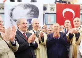 <STRONG>“İftar zamanı sokaklar boş, rezalet bu ya!”</STRONG>