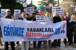 Kapitalizm semiriyor, yoksulluk derinleşiyor