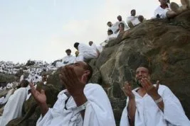 Haccdaki Müslümanlar Arafat’ta vakfeye durdu