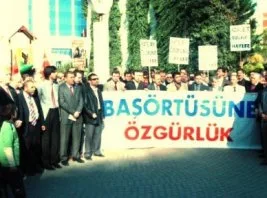 Kocaeli’deki başörtüsü eylemine destek yağdı