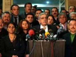 Öcalan böyle istedi, DTP’liler istifadan vazgeçti