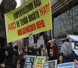 Ankaralı Müslümanlar&nbsp;işgal örgütü&nbsp;NATO’yu taşladı