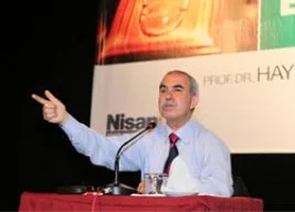 Müslüman gibi inanıp Firavun gibi yaşanmaz