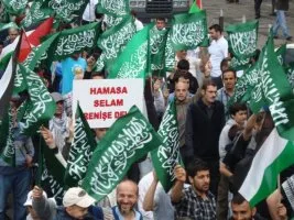Bayrağımıza provokatörlük diyenlere cevap