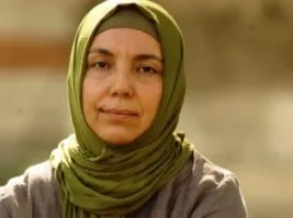 Başörtülü olunca her yerde çifte standart uygulanıyor