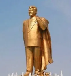 Türkmenbaşı’nın heykeli gitti, darısı başımıza!