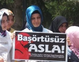 Başörtüsü eylemleri bayramda da devam etti