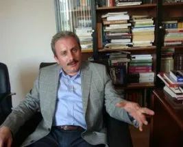 “Türkiye laikliğinde, din devletin emrindedir”