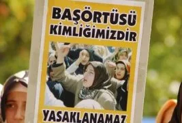 Başörtülüler artık dersten atılamayacak