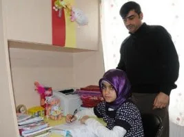 AKP statükoya yine boyun eğdi: Ece Nur sınıftan atıldı