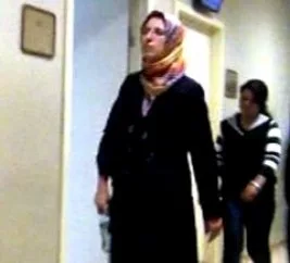 Başörtülü doktor görevinden alındı