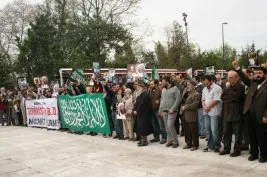 Fatih Camii’nde gıyabi cenaze namazı ve ABD’ye lânet
