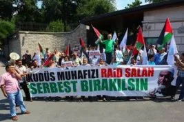 Raid Salah için İngiltere Konsolosluğu önünde 2. eylem