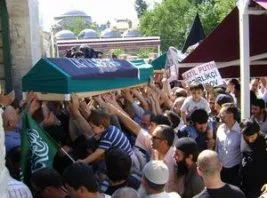 Şehidlerin cenaze namazında işgalci Rusya’ya öfke