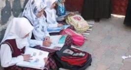Başörtülüler diye okula alınmıyorlar