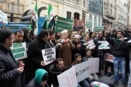 Suriye’deki katliama destek veren Rusya protesto edildi