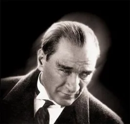 “Atatürk diktatördür”