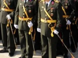 11 general tutuklandı