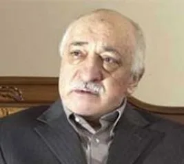 Yeni Akit’ten Gülen’e “dönmem” eleştirisi: Başka başka planlar mı var?