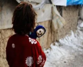 Her yıl yüzlerce Afgan çocuk açlıktan ölüyor